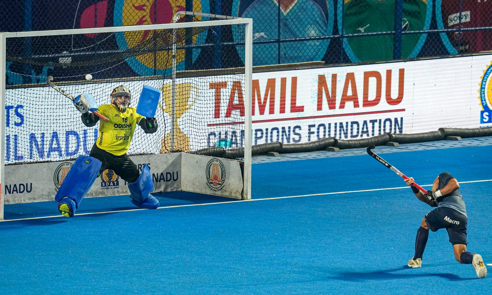 सैंटियागो फर्नांडिस ने 44वें मिनट में अर्जेंटीना का दूसरा गोल दागा।