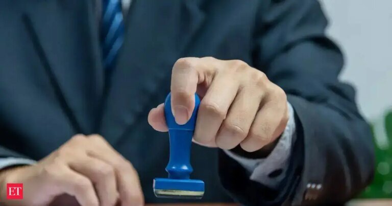 Visa curbs hit Bangladesh participation at Kolkata cable TV show