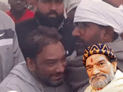 पिता की अंतिम विदाई के वक्त मास्टर सलीम फूट-फूटकर रोते रहे, इनसेट में उनके पिता उस्ताद पूरण शाहकोटी की फाइल फोटो।