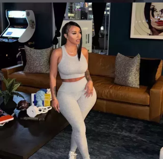 Ashlee Monroe, Gabrielle Alayah mother