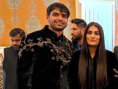 दोनों स्टार जोड़ी नीरज-हिमानी एक साथ।