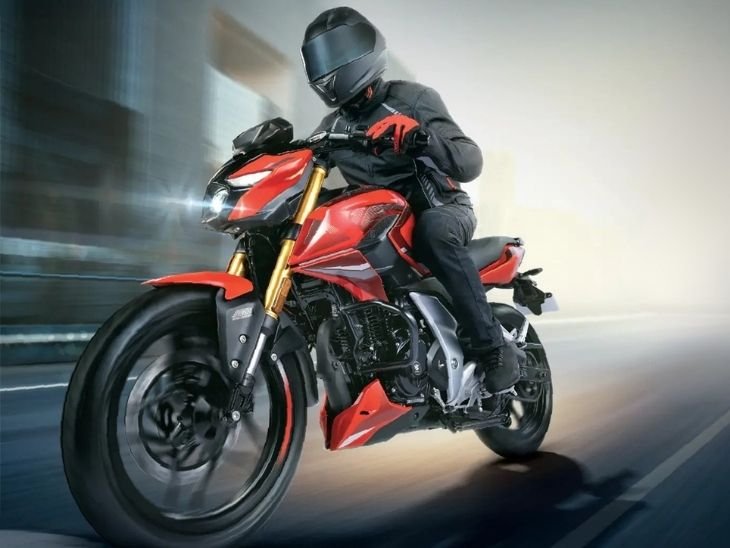 Bajaj Pulsar N160 New Variant Launched at ₹1.24 Lakh with USD Fork | बजाज पल्सर N160 का नया वैरिएंट भारत में लॉन्च: अपडेटेड बाइक में गोल्डन USD फोर्क और सिंगल स्प्लिट-सीट, कीमत ₹1.24