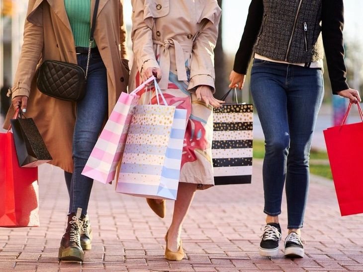 chatbots will facilitate shopping worth 450 trillion rupees In 5 years, the use of AI tools for shopping is increasing worldwide | 5 साल में चैटबॉट्स से ₹450 लाख करोड़ की शॉपिंग‎: दुनियाभर में शॉपिंग के लिए AI टूल्स का इस्तेमाल बढ़ रहा