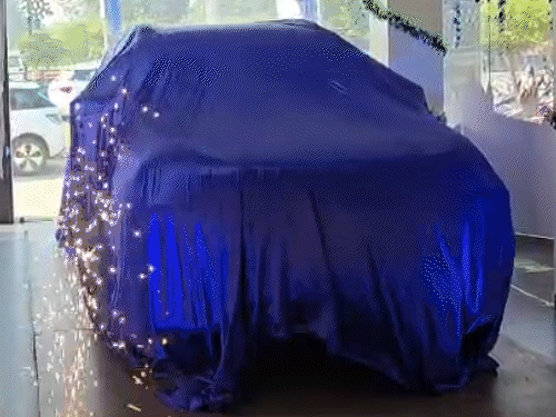 MG Hector Facelift Launch Price 2025; SUV Features | Color Options | MG हेक्टर फेसलिफ्ट भारत में लॉन्च, शुरुआती कीमत ₹11.99 लाख: SUV में नई हेक्सा ग्रिल और जेस्चर कंट्रोल वाली टच स्क्रीन, टाटा हैरियर-सफारी से मुकाबला