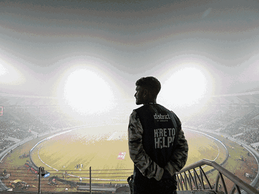 fog in lucknow during ind vs sa t20i | लखनऊ में कोहरे ने बिगाड़ा IND-SA का खेल, VIDEO: फैंस बोले- मजा नहीं आया; अखिलेश ने लिखा- यह फॉग नहीं, स्मॉग है – Lucknow News