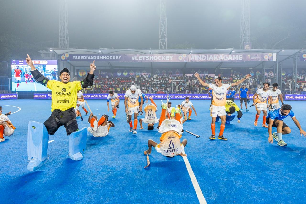 2021 की चैंपियन अर्जेंटीना को 4-2 से हराने के बाद भारतीय टीम के खिलाड़ी।