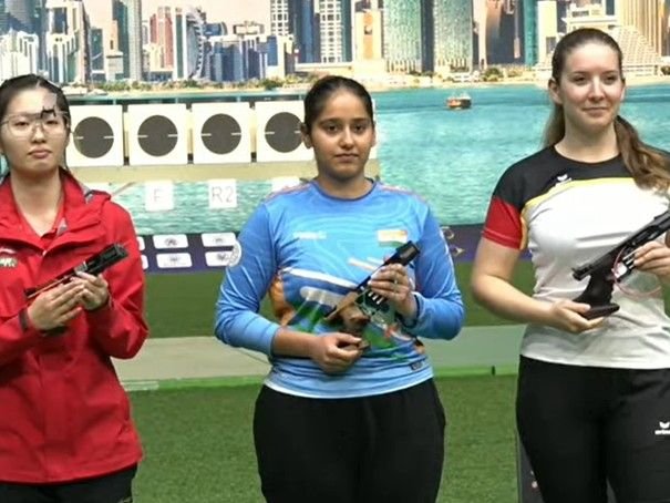 Simarpreet Kaur Wins Gold in ISSF World Cup 25m Pistol Event | ISSF वर्ल्ड कप में जालंधर की सिमरप्रीत कौर को गोल्ड: 25 मी. पिस्टल मुकाबले में शानदार प्रदर्शन, चीन की याओ दूसरे नंबर पर – Jalandhar News