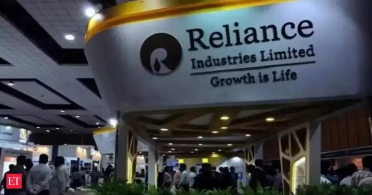 Reliance Industries says battery manufacturing plans on track