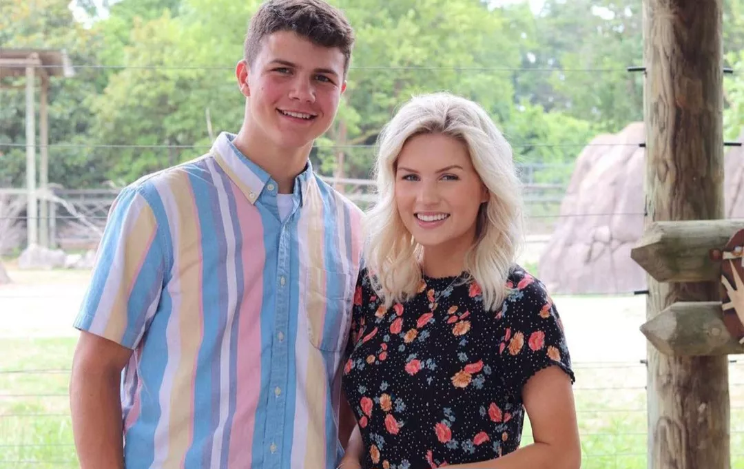 How Does 'Bringing Up Bates' Star, Katie Bates And Husband Travis Earn Money? Here's What We Know  2