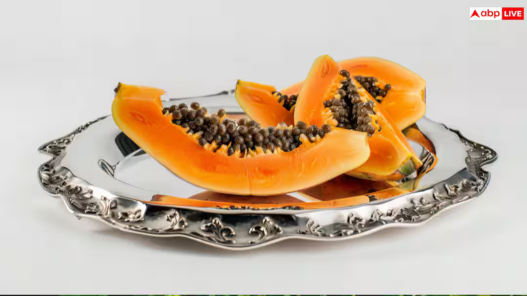 घर के खुले आंगन में पपीता की खेती, कम खर्च में होगी अच्छी कमाई; जानें डिटेल्स