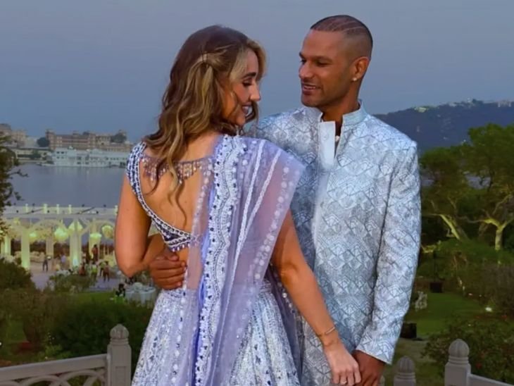 शिखर धवन और उनकी गर्ल फ्रेंड सोफी शाइन। सोफी आयरलैंड की रहने वाली हैं और इस समय UAE में जॉब कर रही हैं। - Dainik Bhaskar