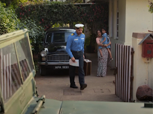 Border 2 song Jaate Hue Lamho launched | बॉर्डर 2 का ‘जाते हुए लम्हों’ गाना लॉन्च: नौसेना अधिकारियों की मौजूदगी में मुंबई में कार्यक्रम, बेटे अहान के साथ पहुंचे सुनील शेट्टी