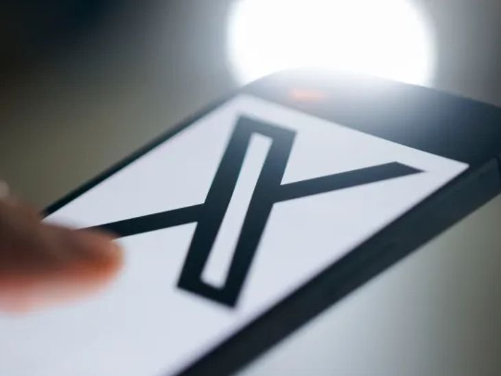 Social Media Platform X Global Outage | 27,000+ US Complaints | दुनियाभर में सोशल मीडिया प्लेटफॉर्म X डाउन: अमेरिका में 27 हजार से ज्यादा शिकायतें, भारत और ब्रिटेन में भी यूजर्स को एक्सेस में दिक्कत