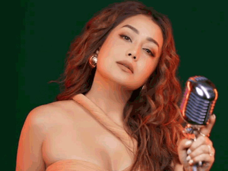 Neha Kakkar Takes Break From Personal & Professional Life