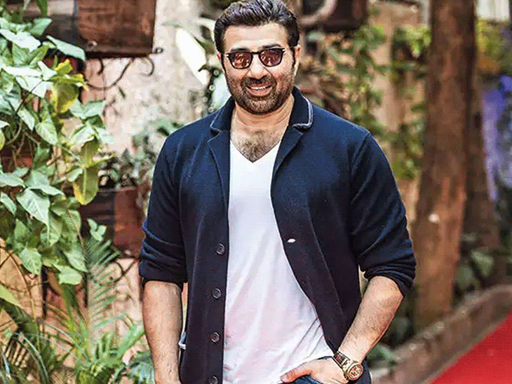Rajkumar Santoshi Meets Sunny Deol in Manali for Ghatak 2 Script