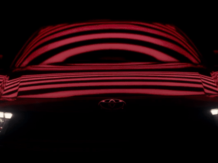 Toyota Urban Cruiser EV India Launch on January 19, 2026: Expected Price Rs 21-26 Lakh, Up to 550km Range, Features Revealed | टोयोटा अर्बन क्रूजर EV 19 जनवरी को लॉन्च होगी: फुल चार्ज पर 543km चलेगी और 10.25-इंच की स्क्रीन; क्रेटा इलेक्ट्रिक से मुकाबला