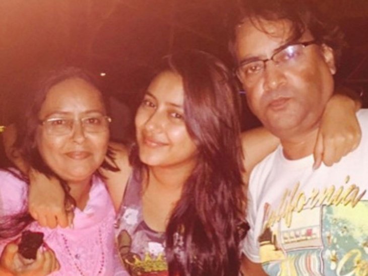 प्रत्युषा जमशेदपुर की रहनेवालीं थीं, वो 2010 से मुंबई में रह रही थीं।