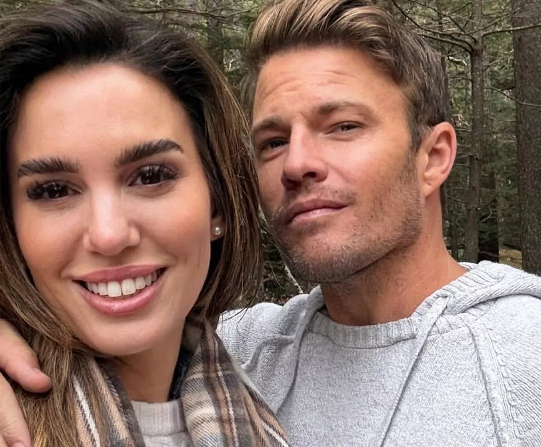 Who Is Christy Carlson Romano's Husband, Brendan Rooney? All About Him Amid Her Cancer Diagnosis 4