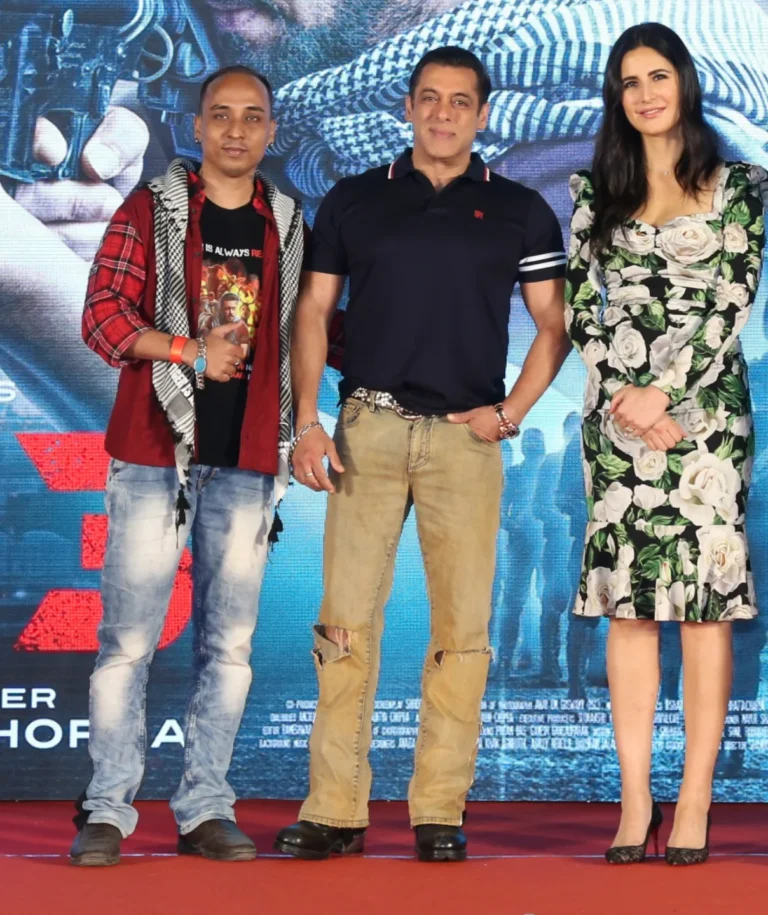 With #Bollywood ka Baap 
#Salmankhan sir I love u bhaijaan  
#tiger3 #katrinakai…