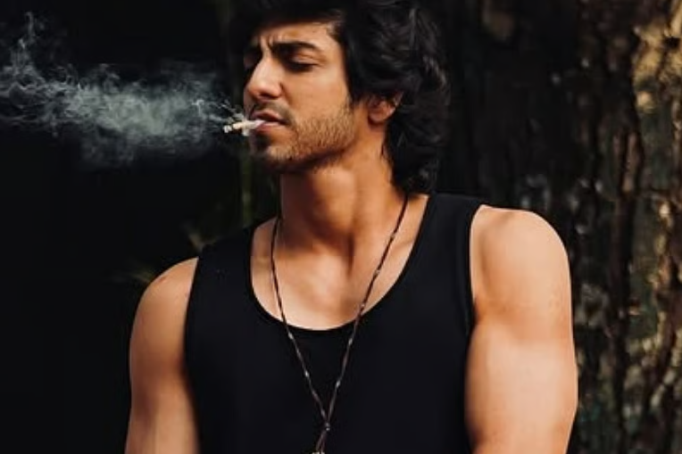 When A Fan Sent Ahaan Panday A Letter ‘Written In Blood’!