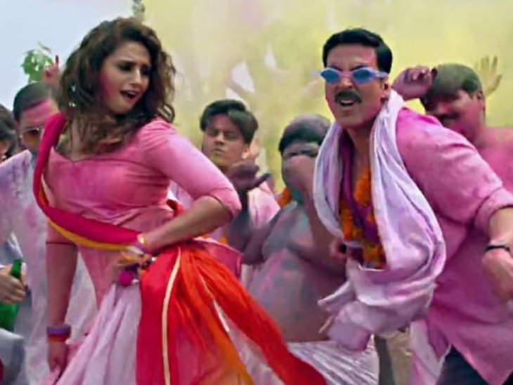 2017 की फिल्म ‘जॉली एलएलबी 2’ में हुमा कुरैशी ने अक्षय कुमार के किरदार की पत्नी का रोल प्ले किया था।