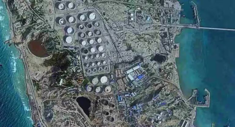 खर्ग द्वीप दहला! ट्रंप का दावा- ईरान के सभी सैन्य ठिकाने मिटाए, जारी किया वीडियो