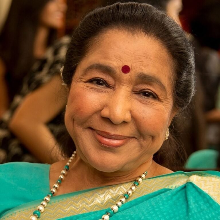 Asha Bhosle admitted to Breach Candy Hospital in Mumbai: Granddaughter said- tiredness and chest infection; Earlier there was news of heart attack